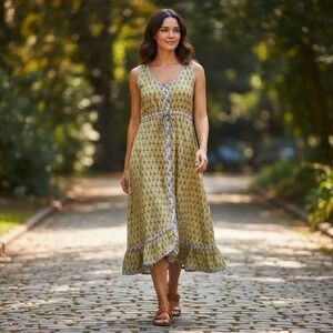 Tulip Clothing Size Large Floral Print Abigail MIDI Sleeveless Button Up-Dress